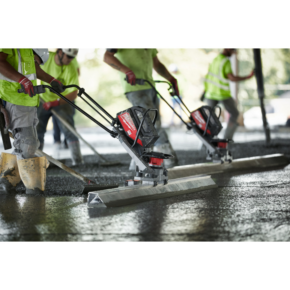Milwaukee MXF381-2CP MX Fuel Vibratory Screed Kit