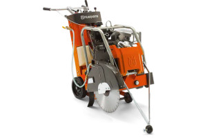 Husqvarna 967046103 #FS524 24" Concrete Saw with 20.8 HP Honda