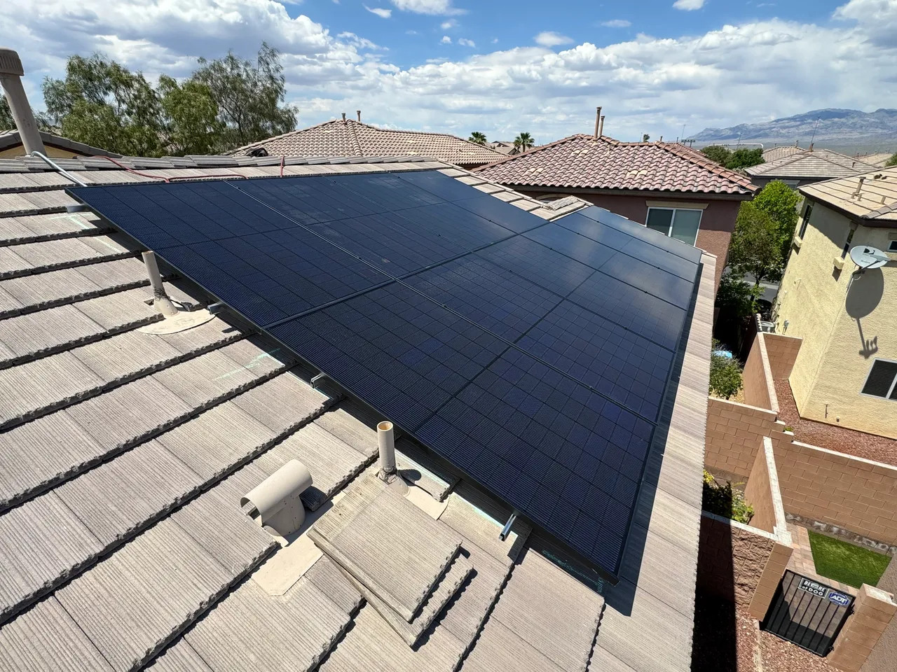 Sloped Roof Non Penetrating Solar Roof Mount Xiamen