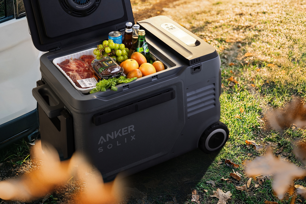 jackery 1000 watt peak output explorer 550wh portable power station Jackery Explorer 1000 Portable Power Station main image 0