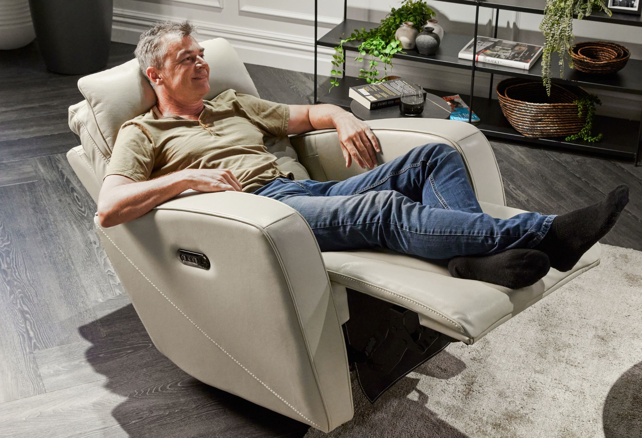 Altos All-in-One Power Recliner in Leather