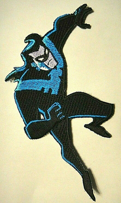 4" high, DC Comics Batman Nightwing Running embroidered patch. Sew on or iron on. New.

Please note we will always combine shipping on like items.  Any additional patch or pin will ship for 50 cent per item.  Any additional payment will be reimbursed to your Paypal account.  Thank You.