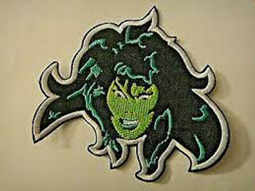 3 1/2" x 4", a new Marvel Comics, The Incredible She-Hulk patch. Sew or iron on. New.

Please note we will always combine shipping on like items.  Any additional patch or pin will ship for 50 cent per item.  Any additional payment will be reimbursed to your Paypal account.  Thank You.