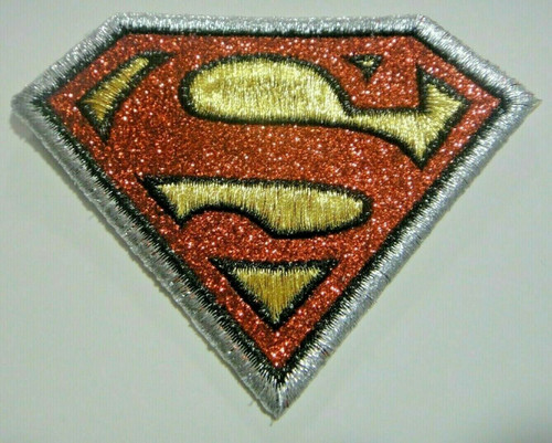 3.25 inches wide, a new Superman "S" Chest Logo (Glitter Thread) embroidered patch. Sew on or iron on. New.


Please note we will always combine shipping on like items.  Any additional patch or pin will ship for 50 cent per item.  Any additional payment will be reimbursed to your Paypal account.  Thank You.