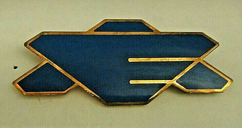3 inches wide, a new Babylon 5 Earth Alliance Logo Chest Uniform Enamel Pin with clutch back.  Produced in the 1990s, these items are long discontinued.   Sold during my years on the Creation Star Trek circuit in the 90s and the 2000s.

Please note we will always combine shipping on like items.  Any additional patch or pin will ship for 50 cent per item.  Any additional payment will be reimbursed to your Paypal account.  Thank You.