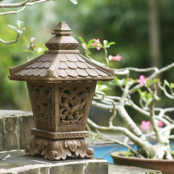 Volcanic Ash Ikekomi-Gata Lantern