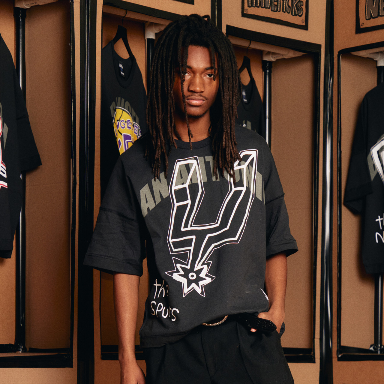 San Antonio Spurs Men's b2Ss City Black T-Shirt - The Official Spurs Fan Shop