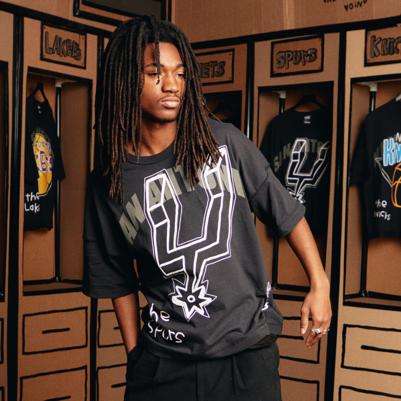 San Antonio Spurs Men's b2Ss City Black T-Shirt - The Official Spurs Fan Shop