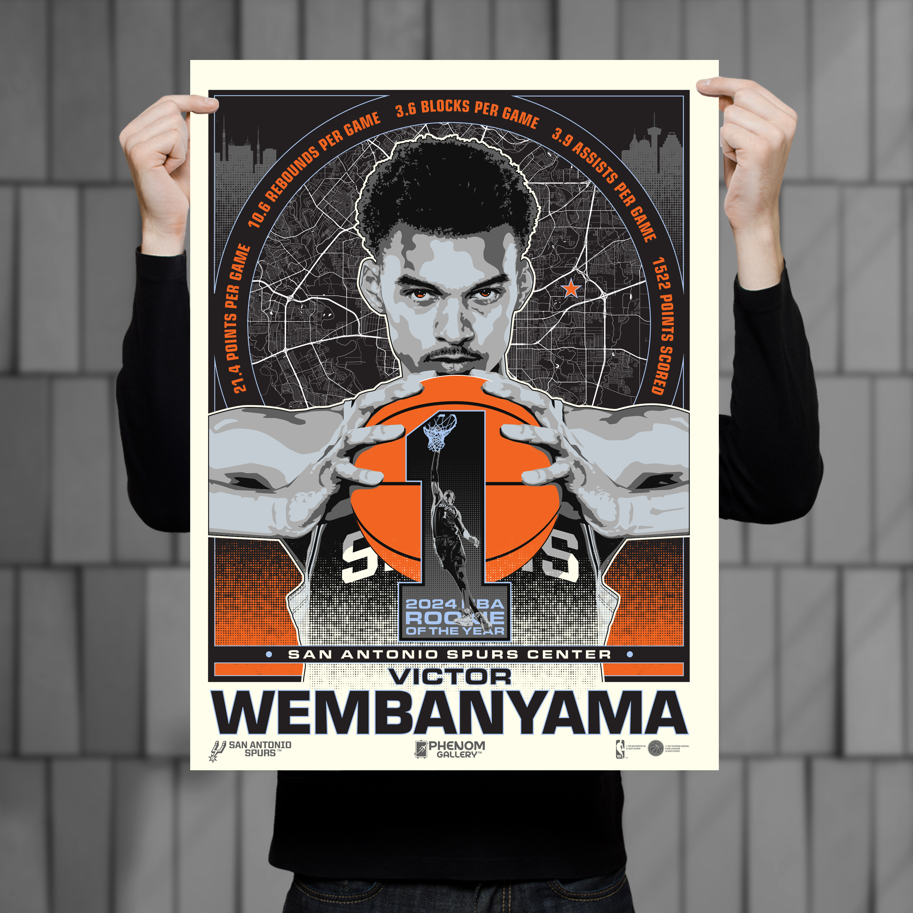 WEMBANYAMA-HOLDING-