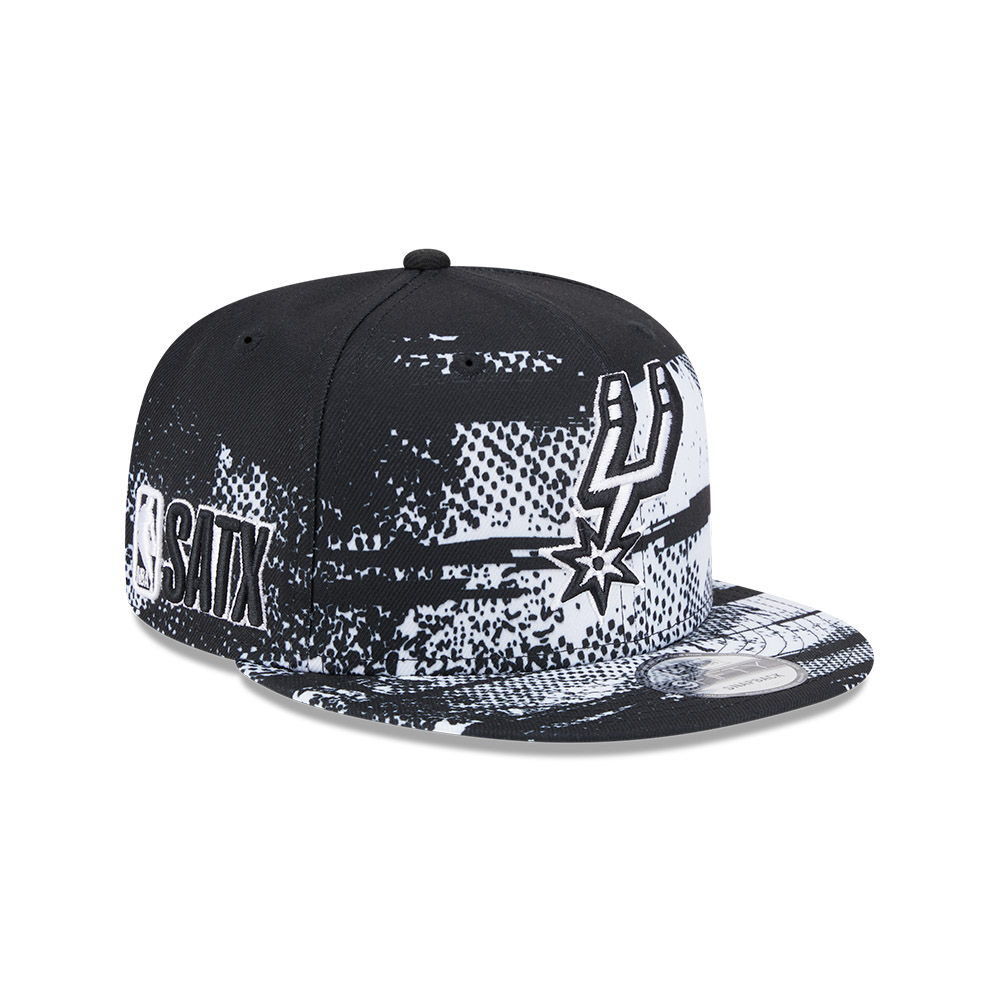 【US限定】NEW ERA NBA San Antonio Spurs 2024 Tip Off Gray San Antonio Spurs Men's New Era 2024-2025 Tip-Off Bucket Hat
