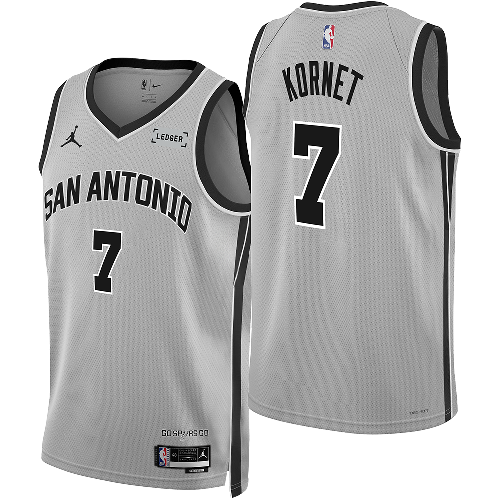 Printable Cursive Alphabet Practice Sheets: Royal Fancy Capital C, image size:1000x1000