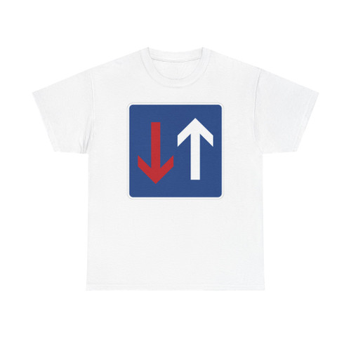 Zeichen 308 - Vorrang vor dem Gegenverkehr StVO 1992 (Germany) (Road Sign) T-Shirt