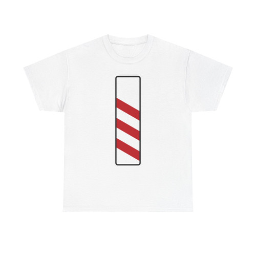 Zeichen 157 - Dreistreifiger Bake links StVO 1970 (Germany) (Road Sign) T-Shirt