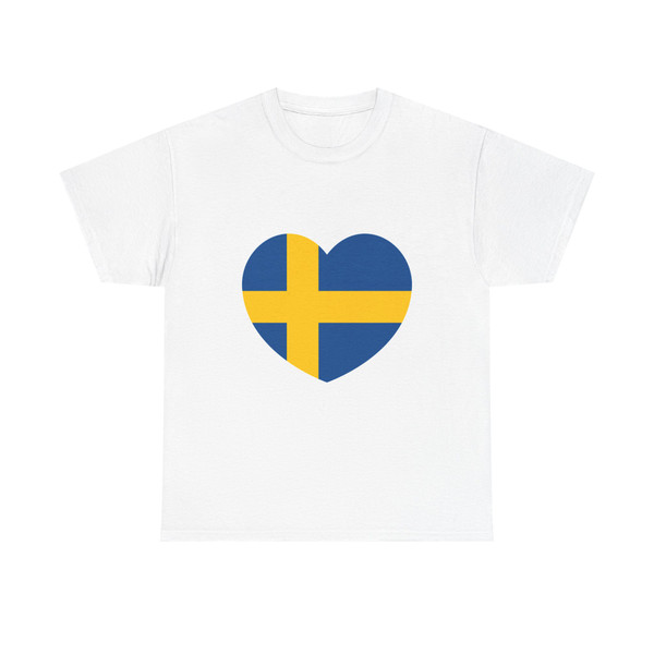 Heart Flag of Sweden - T-Shirt