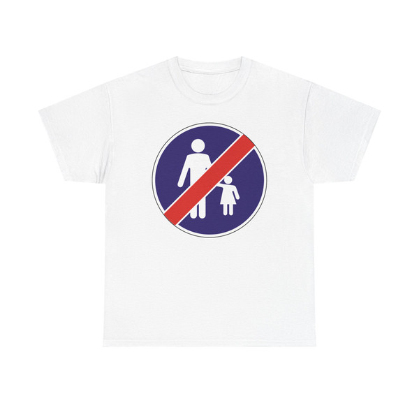 Hungary road sign D-026 (Hungary) (Road Sign) T-Shirt