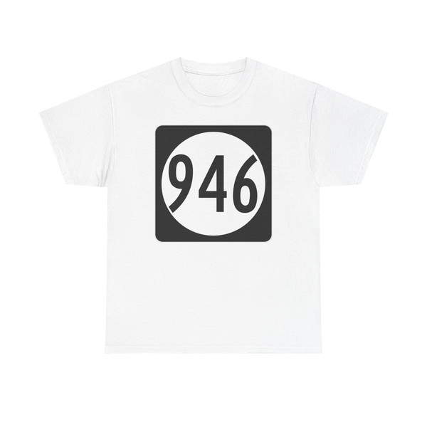 Iowa 946 (Iowa) (Road Sign) T-Shirt