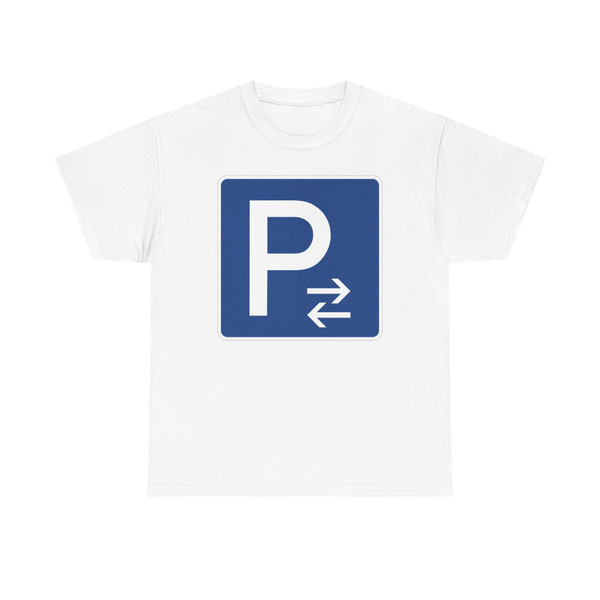 Zeichen 314-31 - Parken Mitte Aufstellung links StVO 2017 (Germany) (Road Sign) T-Shirt