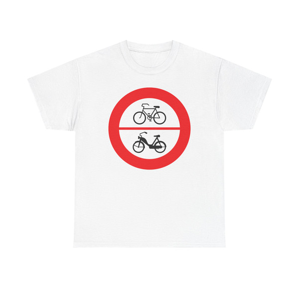 Vorschriftszeichen 8a (Austria) (Road Sign) T-Shirt