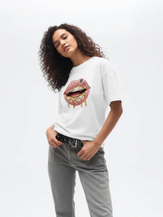 Gold Lips Graphic Printed T-Shirt