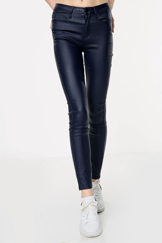 Buy Low Rise Wide Leg Skater Jeans for USD 84.00