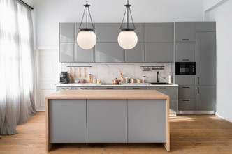 Manor Three Light Pendant (7-3901-3-89)