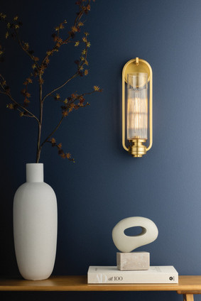Binnewater One Light Wall Sconce (4161-AGB)