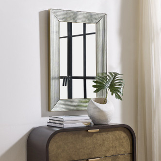 Illuminate Mirror (08307)