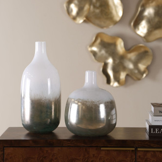 Cardoni Vases, S/2 (18385)