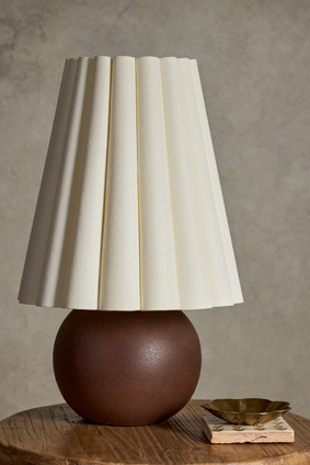 Katherine One Light Table Lamp (HL1188201-PBR/CUC)