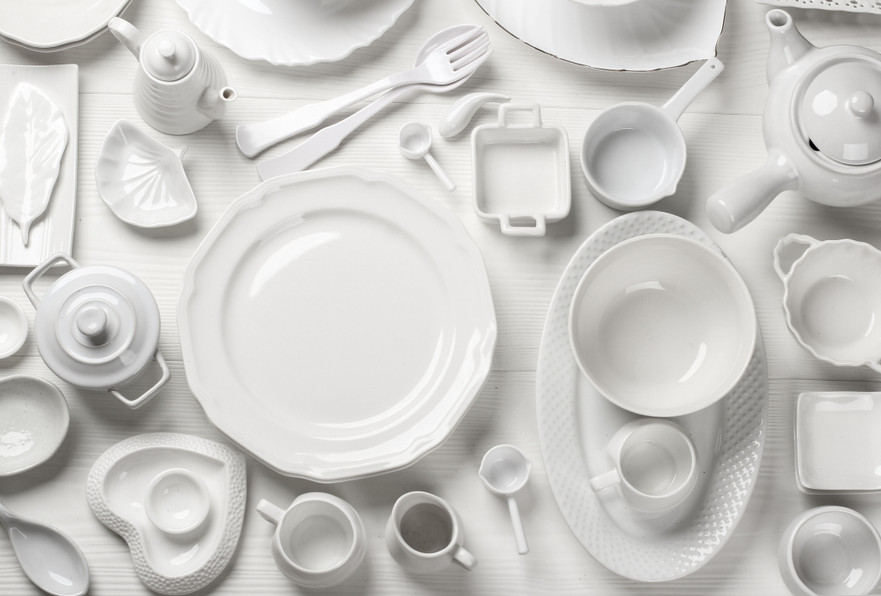 How to Choose Dinnerware for Your Vacation Rentals: A Buying Guide for Professional Property Managers
