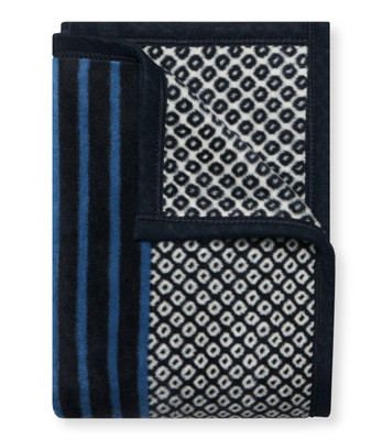Captain's Classic Dark Blue Midi Blanket