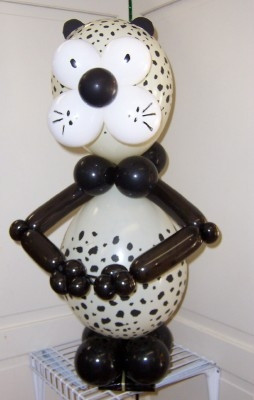 Spotted Kitty Balloon Creation