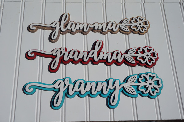 Laser cut Flowers Mom, Mommy, Mama, Grandma, Memaw,Abulita -perfect gift for Mother's day