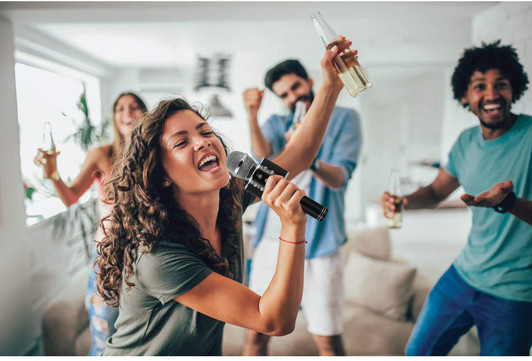 Supersonic Black Wireless Bluetooth Microphone with Built-in Hi-Fi Speaker Supersonic Black Wireless Bluetooth Microphone with Built-in Hi-Fi Speaker