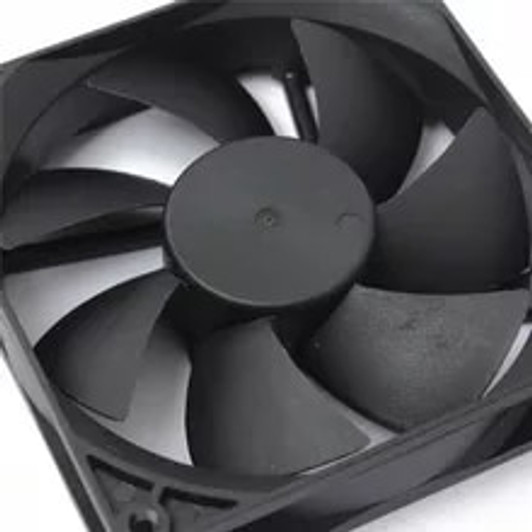 Agiler 80 x 80 x 25mm 12 Volt PC cooling fan black color