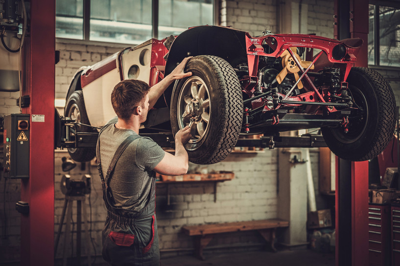 Comparing Restoration and Mechanic Services for Classic Cars Comparing Restoration and Mechanic Services for Classic Cars