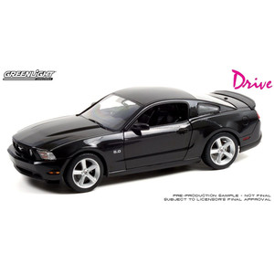 Greenlight 13609 Drive 2011 Ford Mustang GT 5.0  1/18