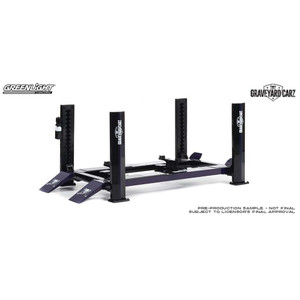 Greenlight 13628 Adjustable Four-Post Lift - Graveyard Carz 1/18