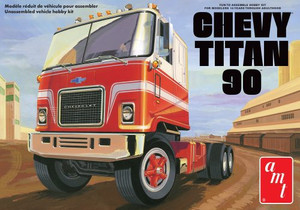 AMT 1417 Chevy Titan 90 1/25 AMT 1417 Chevy Titan 90 1/25