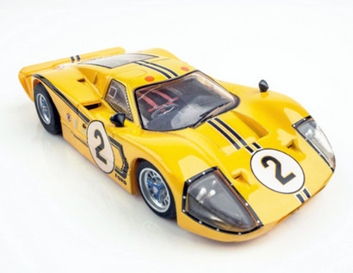 AFX 22014 Ford GT40 MKIV #2 LeMans 1967 – Yellow 1/64
