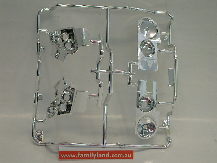 Tamiya 9115216 Light Case J Parts for Nissan GT-R/TT01