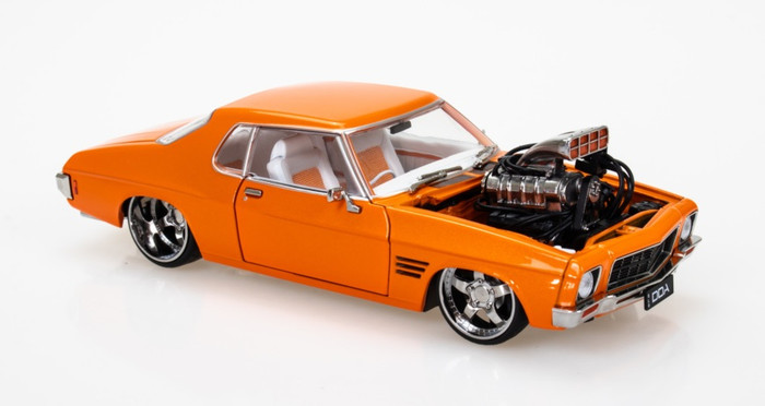 DDA 328 HQ Holden 2 Door Supercharged Orange 1/24