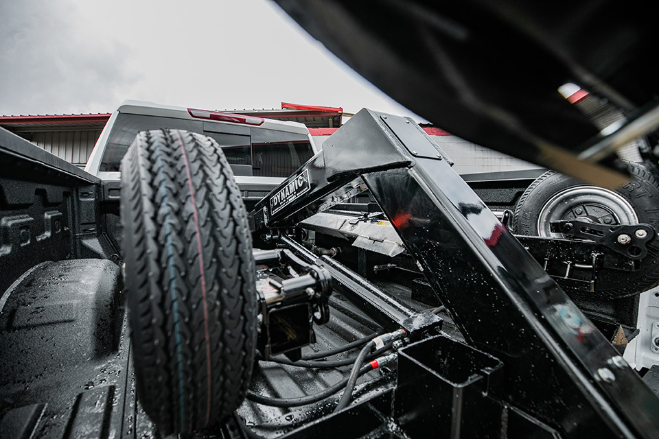 Dynamic Slide-In-Unit