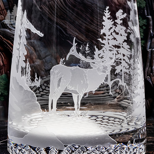 Elk Scene Crystal Decanter - Detail Elk 1