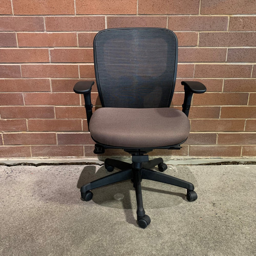 Pre-Owned Dauphin Mesh Back Task Chair