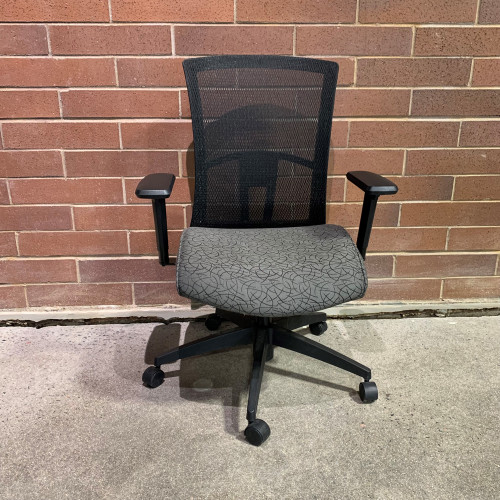 Pre-Owned Global Vion Mid-back Mesh Task Chair