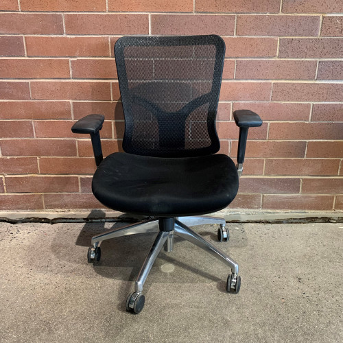 Pre-Owned @The Office Executive Mesh Back Chair
