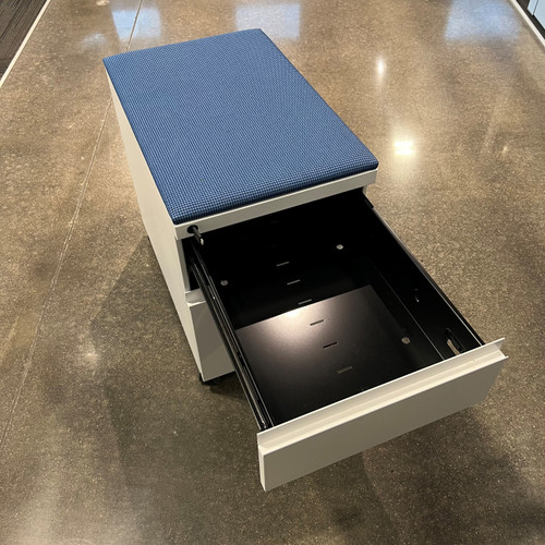 Pre-Owned Great Openings Mobile Box/File