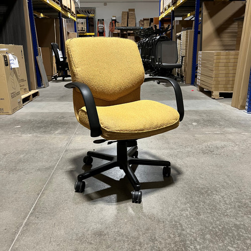 Pre-Owned Mid-Back Executive Chair, Yellow