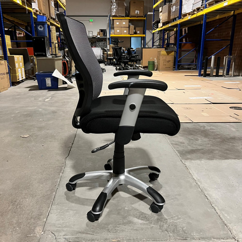 Pre-Owned Black Task Chair with Grey Mesh Back